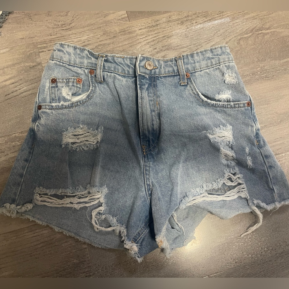 Women’s boutique denim shorts